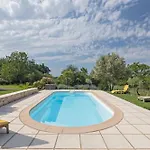 Holiday home Domaine Des Clauzes *