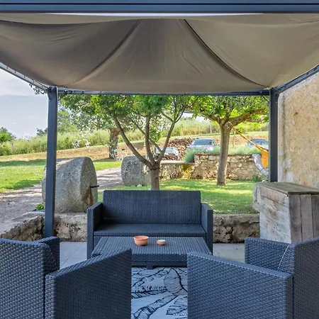 Domaine Des Clauzes Vakantiehuis *