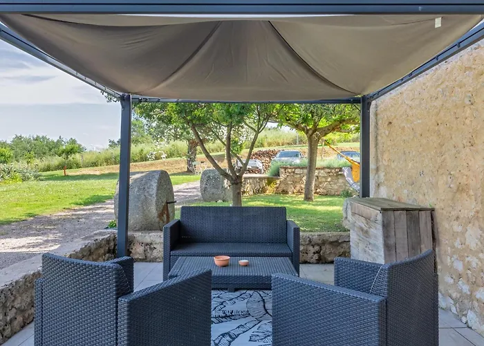 Domaine Des Clauzes Vakantiehuis *